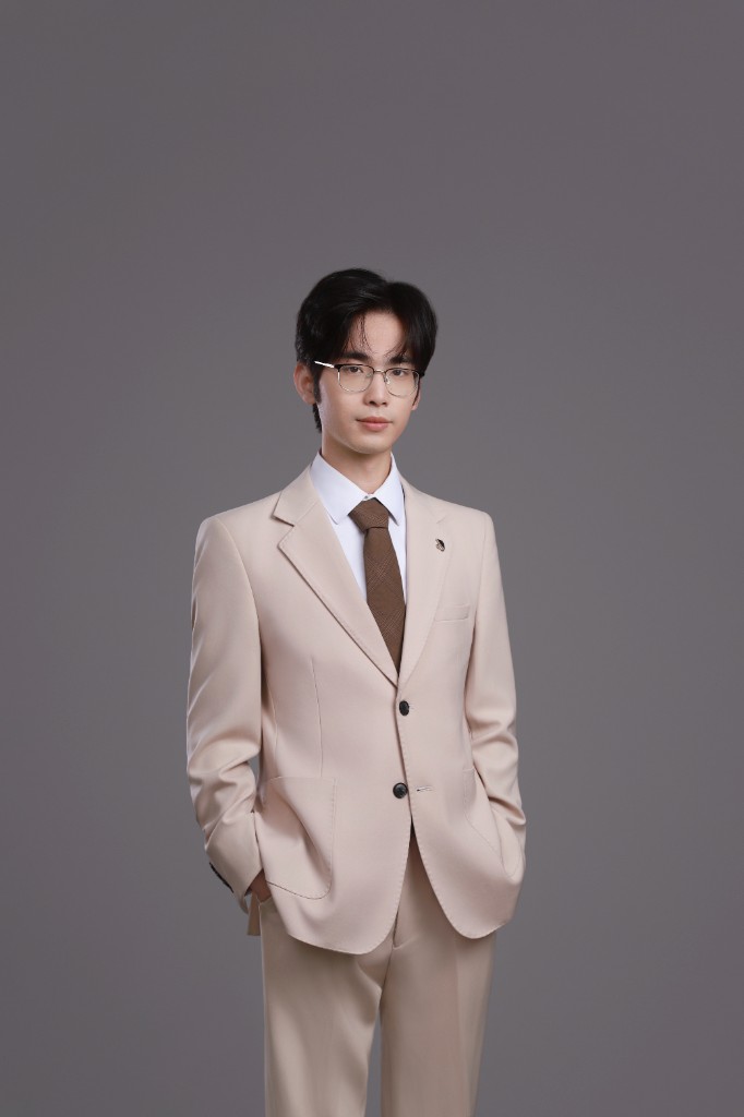 罗结贵 · CEO